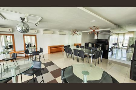Apartamento à venda com 85m², 3 quartos e 1 vaga Apartamento à venda com 85m², 3 quartos e 1 vagaÁrea comum