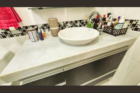 Apartamento à venda com 85m², 3 quartos e 1 vaga Apartamento à venda com 85m², 3 quartos e 1 vagaBanheiro da Suíte