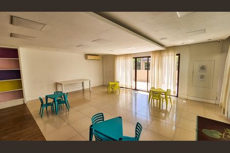 Apartamento à venda com 85m², 3 quartos e 1 vaga Apartamento à venda com 85m², 3 quartos e 1 vagaÁrea comum