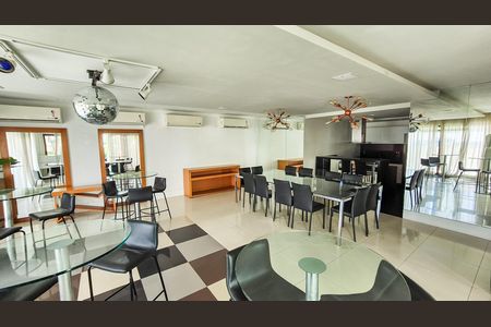 Apartamento à venda com 85m², 3 quartos e 1 vaga Apartamento à venda com 85m², 3 quartos e 1 vagaÁrea comum