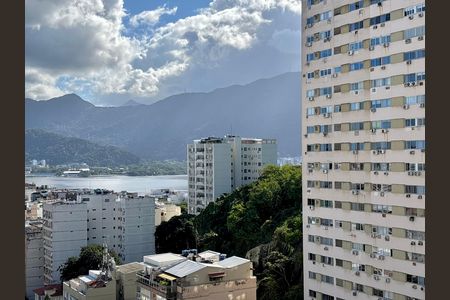 Apartamento para alugar com 62m², 2 quartos e sem vaga