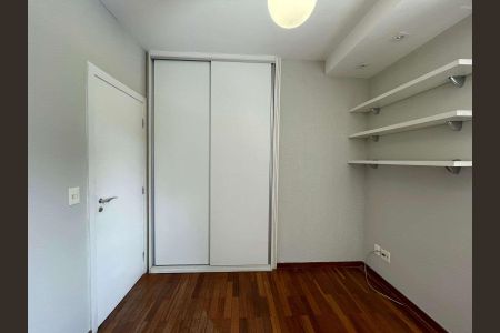 Apartamento à venda com 130m², 4 quartos e 3 vagas