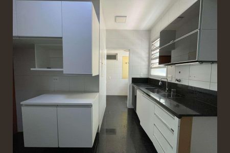 Apartamento à venda com 130m², 4 quartos e 3 vagas