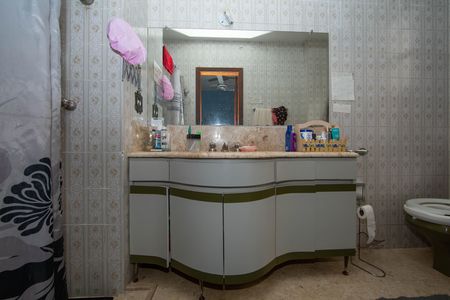 Apartamento à venda com 370m², 4 quartos e 1 vagaBANHEIRO1