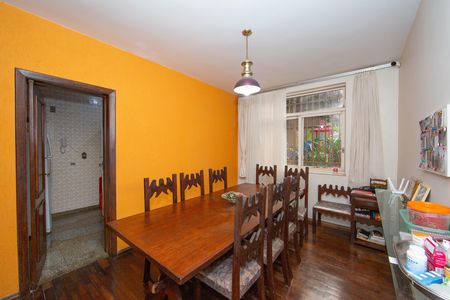 Apartamento à venda com 370m², 4 quartos e 1 vagaSALA