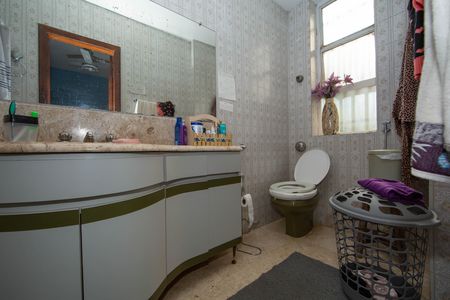 Apartamento à venda com 370m², 4 quartos e 1 vagaBANHEIRO1