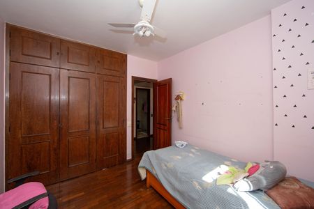 Apartamento à venda com 370m², 4 quartos e 1 vagaQUARTO3