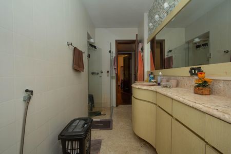 Apartamento à venda com 370m², 4 quartos e 1 vagaBANHEIRO2