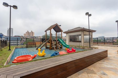 Apartamento para alugar com 55m², 2 quartos e 1 vaga Apartamento para alugar com 55m², 2 quartos e 1 vagaÁrea comum - Playground