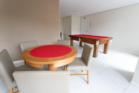 Apartamento para alugar com 55m², 2 quartos e 1 vaga Apartamento para alugar com 55m², 2 quartos e 1 vagaÁrea comum - Salão de jogos