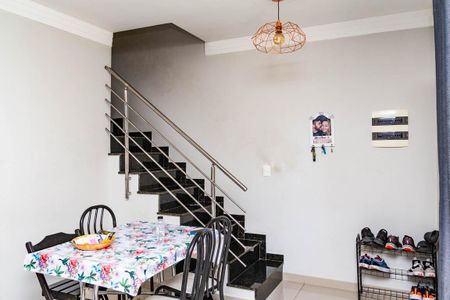 Casa de Condomínio à venda com 3 quartos, 80m² em Vila Lucia, São Paulo