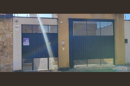 Casa de condomínio à venda com 80m², 3 quartos e 3 vagas