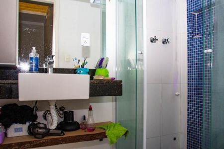 Casa de condomínio à venda com 80m², 3 quartos e 3 vagas