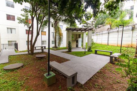 Apartamento para alugar com 39m², 2 quartos e sem vagaÁrea comum