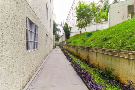 Apartamento para alugar com 39m², 2 quartos e sem vagaÁrea comum