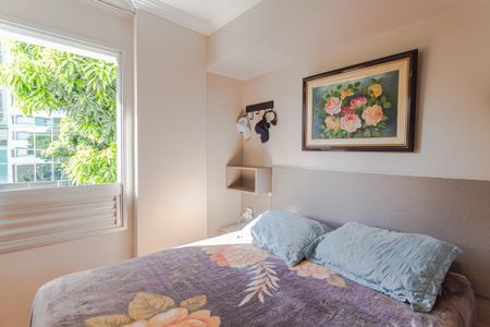Apartamento para alugar com 227m², 4 quartos e 2 vagas Apartamento para alugar com 227m², 4 quartos e 2 vagasSuíte