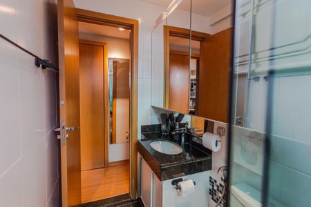 Apartamento para alugar com 227m², 4 quartos e 2 vagas Apartamento para alugar com 227m², 4 quartos e 2 vagasBanheiro Social