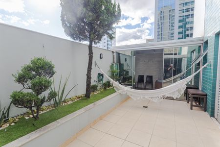 Apartamento para alugar com 227m², 4 quartos e 2 vagas Apartamento para alugar com 227m², 4 quartos e 2 vagasÁrea Privativa