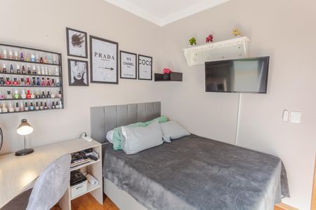 Apartamento para alugar com 227m², 4 quartos e 2 vagas Apartamento para alugar com 227m², 4 quartos e 2 vagasQuarto 2