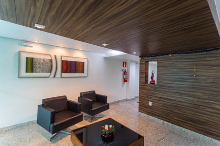 Apartamento para alugar com 227m², 4 quartos e 2 vagas Apartamento para alugar com 227m², 4 quartos e 2 vagasHall de entrada