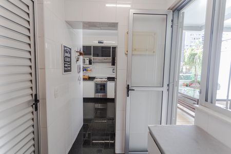 Apartamento para alugar com 227m², 4 quartos e 2 vagas Apartamento para alugar com 227m², 4 quartos e 2 vagasÁrea de Serviço