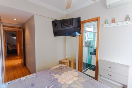 Apartamento para alugar com 227m², 4 quartos e 2 vagas Apartamento para alugar com 227m², 4 quartos e 2 vagasSuíte