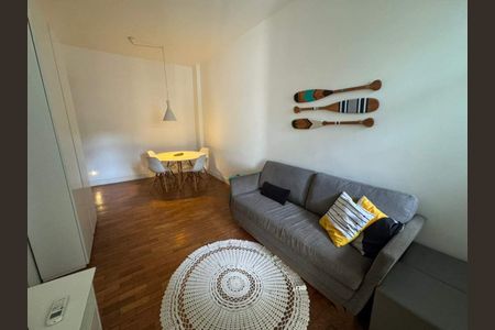 Apartamento à venda com 47m², 1 quarto e sem vaga