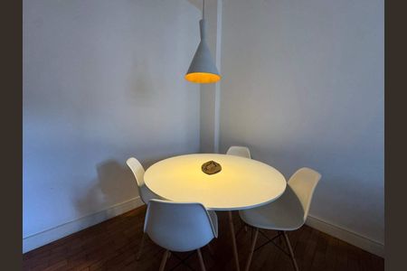 Apartamento à venda com 47m², 1 quarto e sem vaga