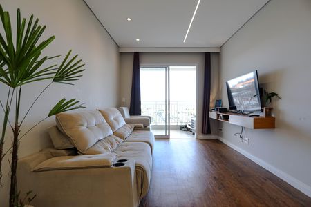 Apartamento para alugar com 74m², 3 quartos e 2 vagas Apartamento para alugar com 74m², 3 quartos e 2 vagasSala