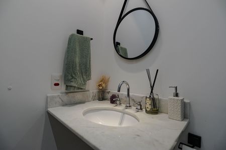 Apartamento para alugar com 74m², 3 quartos e 2 vagas Apartamento para alugar com 74m², 3 quartos e 2 vagasBanheiro
