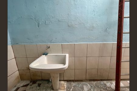 Casa para alugar com 85m², 2 quartos e sem vagaÁrea de Serviço