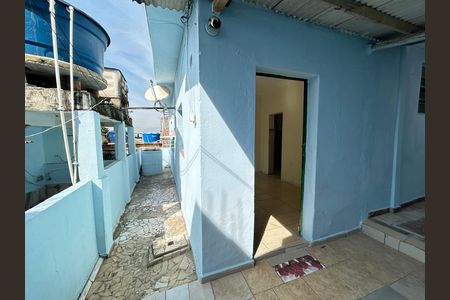 Casa para alugar com 85m², 2 quartos e sem vagaÁrea comum