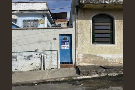 Casa para alugar com 85m², 2 quartos e sem vagaFachada + placa