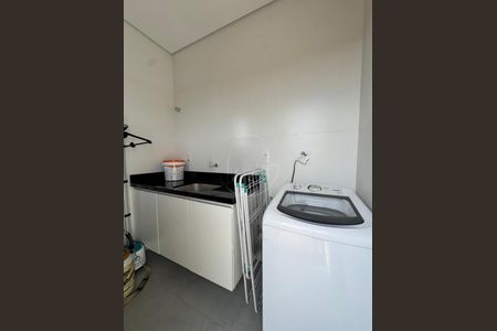 Casa de condomínio à venda com 175m², 3 quartos e 4 vagas