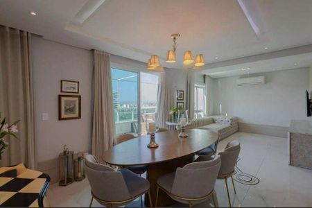 Apartamento à venda com 3 quartos, 175m² em Três Figueiras, Porto Alegre