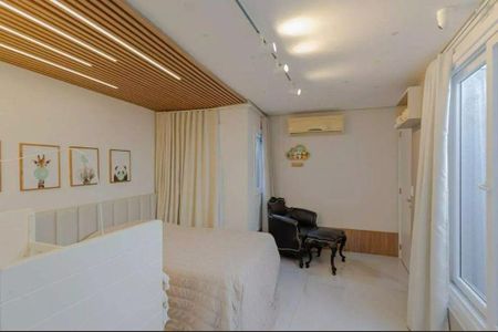 Apartamento à venda com 3 quartos, 175m² em Três Figueiras, Porto Alegre