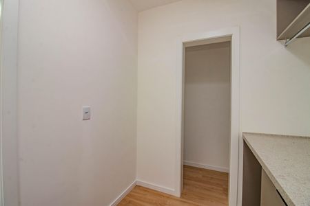 Apartamento à venda com 105m², 3 quartos e 1 vagaÁrea de Serviço