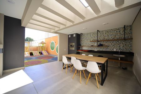 Apartamento para alugar com 53m², 2 quartos e sem vagaÁrea comum - Churrasqueira