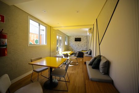 Apartamento para alugar com 53m², 2 quartos e sem vagaÁrea comum - Salão de festas