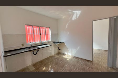 Casa para alugar com 55m², 2 quartos e sem vaga Casa para alugar com 55m², 2 quartos e sem vagaCozinha