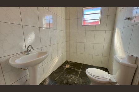 Casa para alugar com 55m², 2 quartos e sem vaga Casa para alugar com 55m², 2 quartos e sem vagaBanheiro