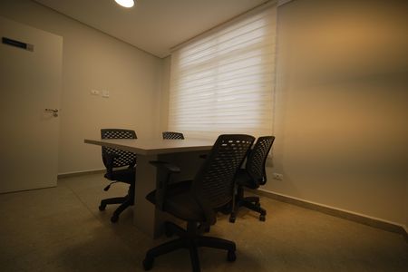 Studio à venda com 36m², 1 quarto e sem vagaÁrea comum - Sala de Reunião