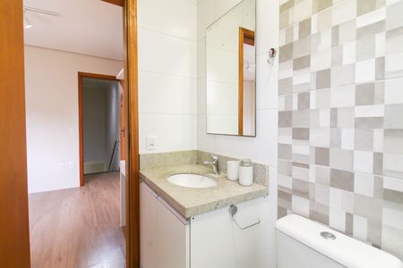 Casa à venda com 107m², 2 quartos e 2 vagasBanheiro da Suíte 2
