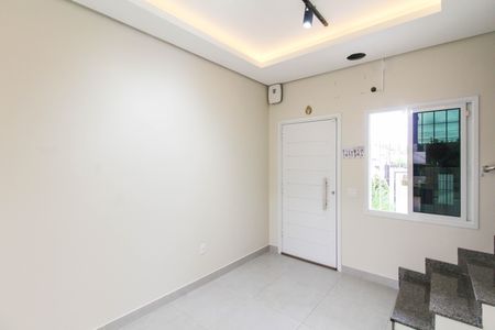 Casa à venda com 107m², 2 quartos e 2 vagasSala