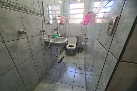Casa à venda com 176m², 4 quartos e 3 vagasBanheiro da Suíte 2