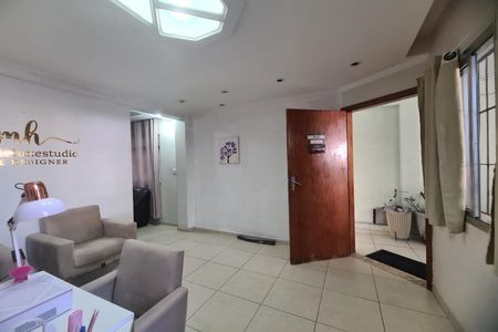 Casa à venda com 176m², 4 quartos e 3 vagasEscritório