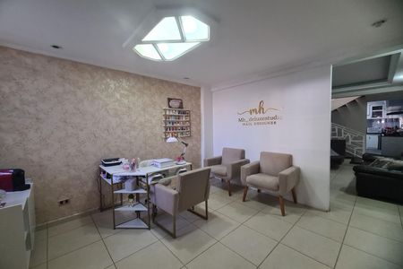Casa à venda com 176m², 4 quartos e 3 vagasEscritório
