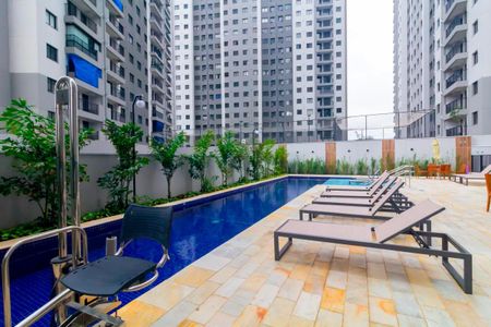 Apartamento para alugar com 38m², 2 quartos e sem vaga