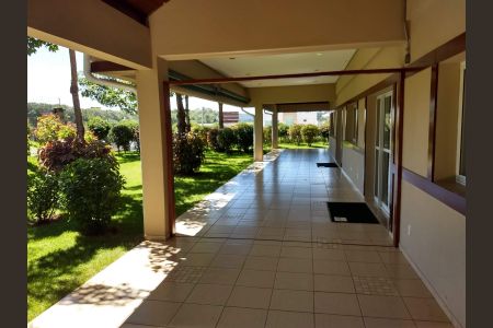 Casa de condomínio para alugar com 300m², 4 quartos e 4 vagas Casa de condomínio para alugar com 300m², 4 quartos e 4 vagasÁrea comum