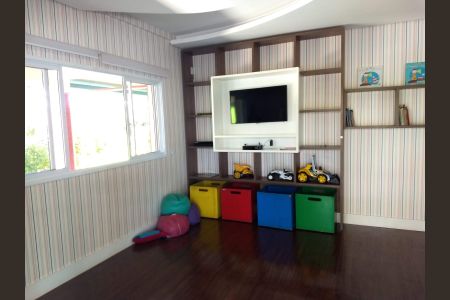 Casa de condomínio para alugar com 300m², 4 quartos e 4 vagas Casa de condomínio para alugar com 300m², 4 quartos e 4 vagasÁrea comum